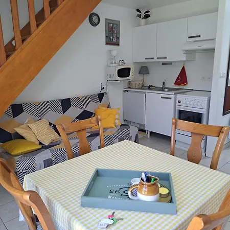 Maisonnette Charmante - Proche Et Commerces - Fr-1-482-161 Holiday home *